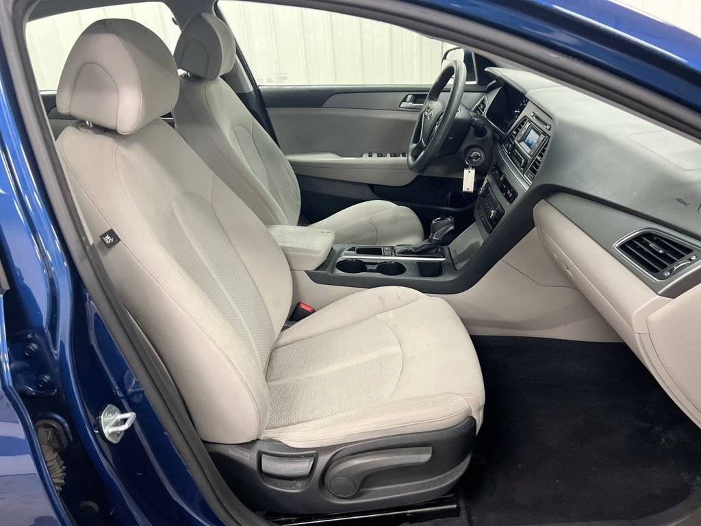 Used 2015 Hyundai Sonata SE FWD image 20