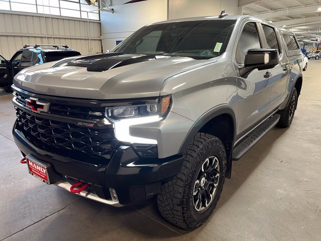 Used 2023 Chevrolet Silverado 1500 ZR2 w/ Technology Package AWD/4WD image 7