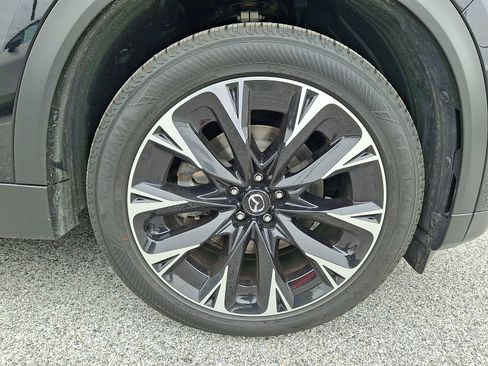 Certified 2024 MAZDA CX-90 Plug-In Hybrid w/ Premium Plus AWD/4WD image 9