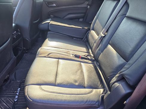 Used 2020 GMC Yukon SLE w/ HD Trailering Package AWD/4WD image 14