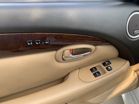 Used 2007 Lexus SC 430 Convertible RWD image 15