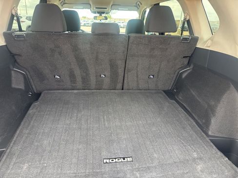 Certified 2024 Nissan Rogue S image 37