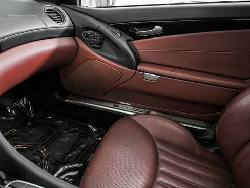 Used 2009 Mercedes-Benz SL 550 image 36