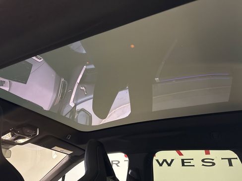 Used 2026 BMW iX xDrive60 w/ Premium Package image 30