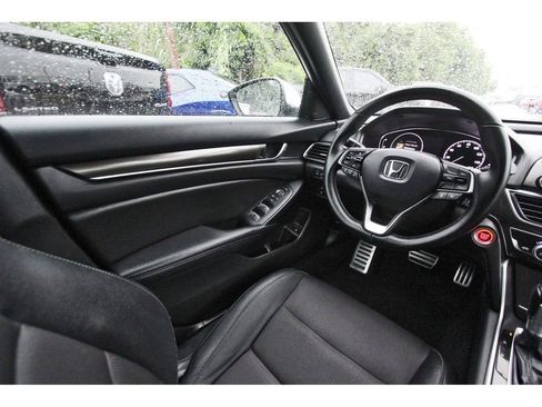 Used 2019 Honda Accord Sport image 7