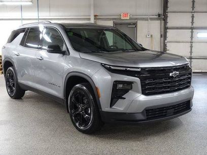 New 2027 Chevrolet Traverse LT w/ Midnight/Sport Edition