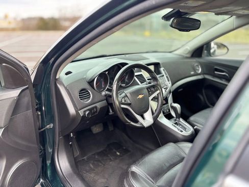 Used 2015 Chevrolet Cruze LT image 10