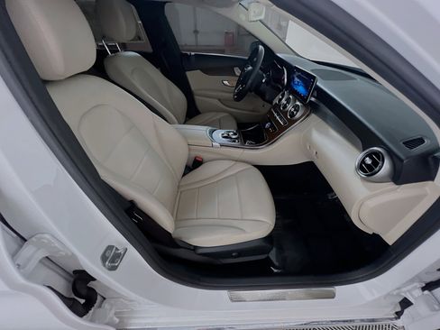Used 2019 Mercedes-Benz C 300 Sedan image 31