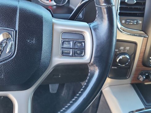 Used 2015 RAM 2500 Laramie w/ Convenience Group image 17