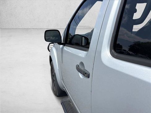 Used 2019 Nissan Frontier SV AWD/4WD image 30