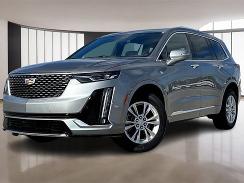 New 2025 Cadillac XT6 Luxury image 1