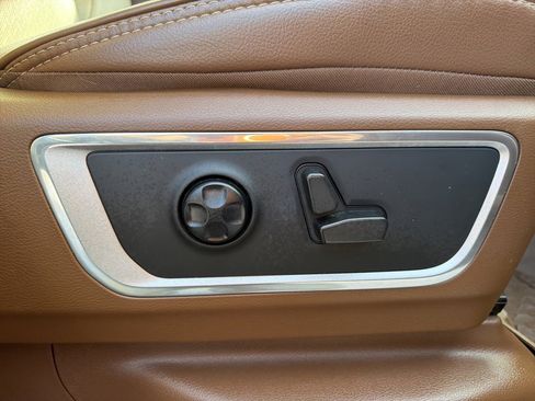 Used 2021 RAM 1500 Laramie image 29