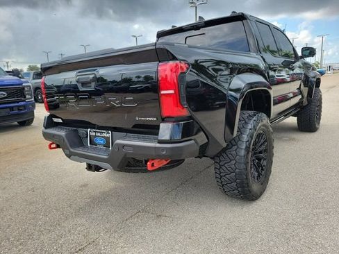 Used 2025 Toyota Tacoma TRD Pro AWD/4WD image 6
