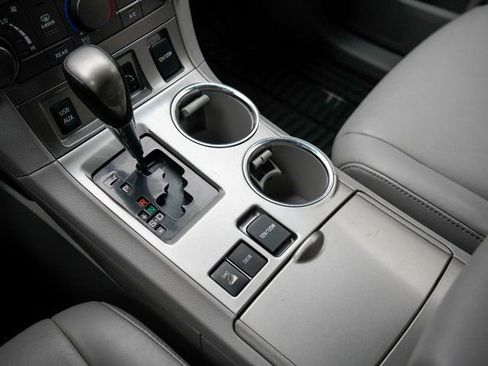 Used 2013 Toyota Highlander SE image 24