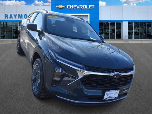 New 2026 Chevrolet Trax LT w/ LT Convenience Package image 10