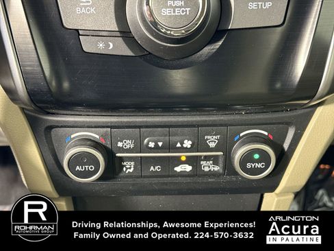 Used 2017 Acura ILX image 9