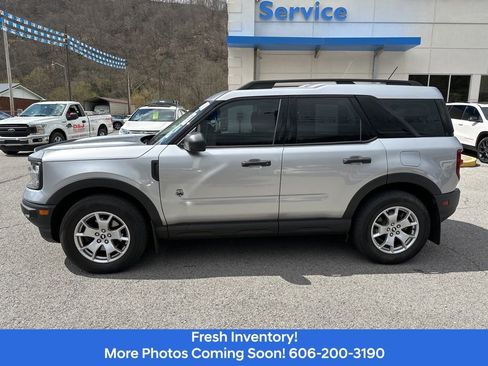 Used 2022 Ford Bronco Sport image 2