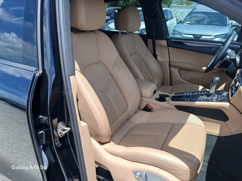 Used 2021 Porsche Macan S AWD/4WD image 19