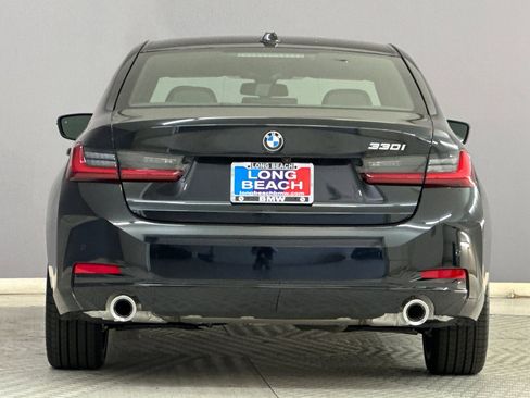 Used 2025 BMW 330i Sedan w/ Premium Package image 9