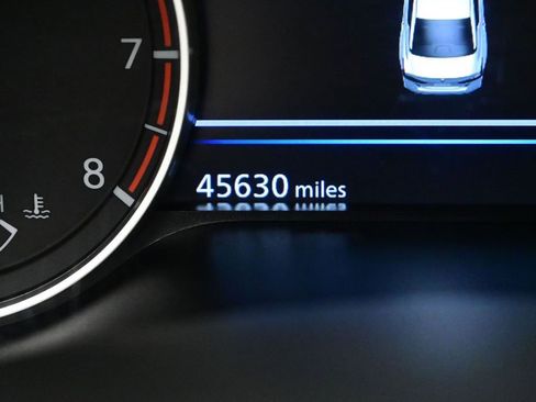 Used 2024 Nissan Altima 2.5 SV FWD image 15