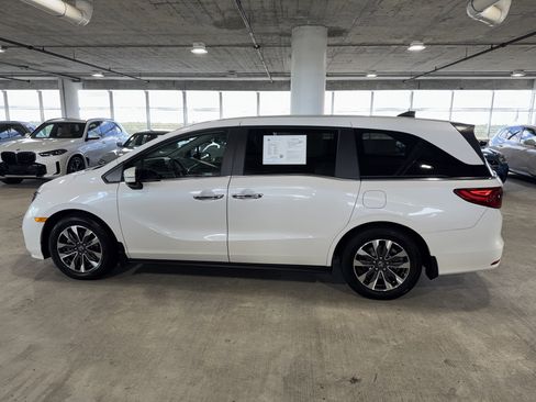 Used 2024 Honda Odyssey EX-L image 5