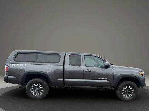 Used 2021 Toyota Tacoma TRD Off-Road w/ TRD Premium Off Road Package image 6
