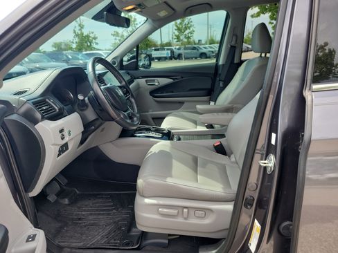 Used 2019 Honda Pilot Touring image 23