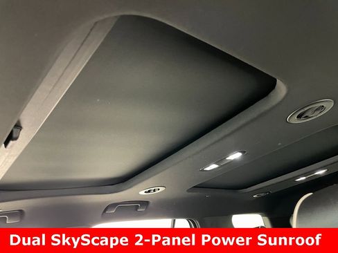 Certified 2023 Chevrolet Traverse Premier w/ LPO, Floor Liner Package image 5