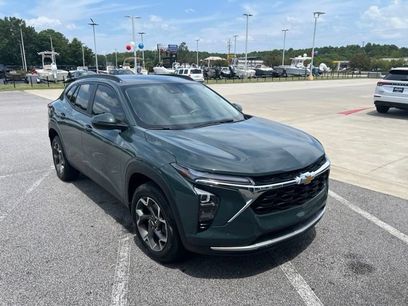 Used 2025 Chevrolet Trax LT w/ LT Convenience Package