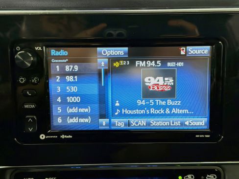 Used 2018 Toyota Corolla iM FWD image 19