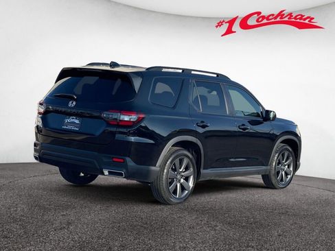 Certified 2023 Honda Pilot Sport image 26