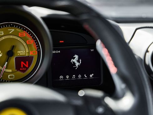 Used 2023 Ferrari F8 Tributo image 47