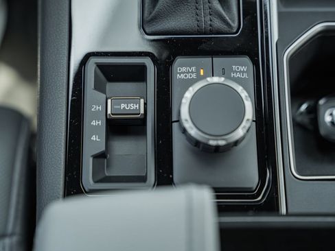 New 2026 Toyota Tundra Limited AWD/4WD image 25