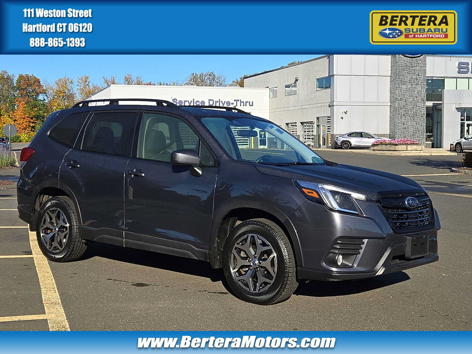 Used 2023 Subaru Forester Premium AWD/4WD image 1