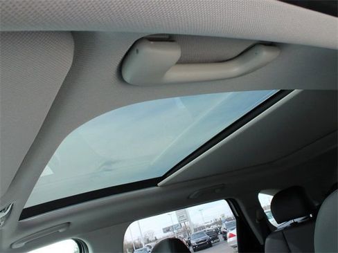 New 2025 Kia Sorento S w/ Panoramic Sunroof Package image 8