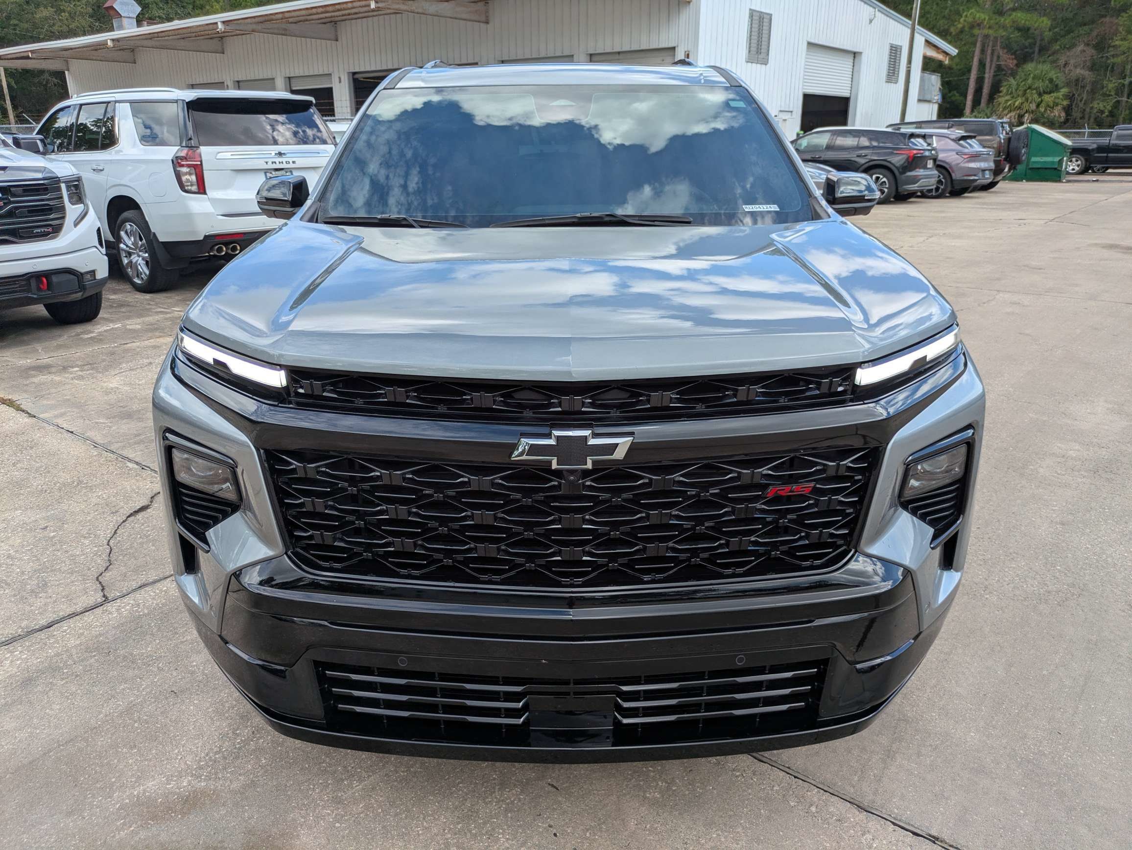 Used 2024 Chevrolet Traverse RS FWD image 31