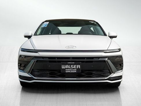 New 2025 Hyundai Sonata Limited image 2