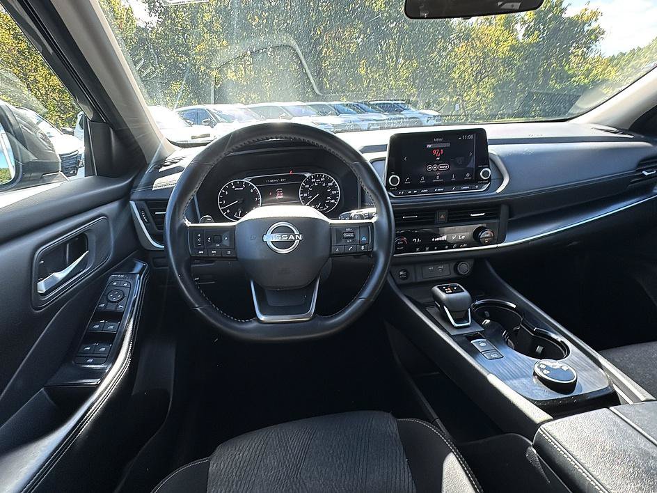 Certified 2025 Nissan Rogue SV AWD/4WD image 29