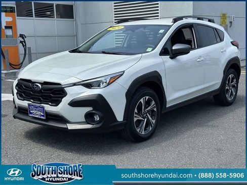 Used 2024 Subaru Crosstrek 2.0i Premium AWD/4WD image 4