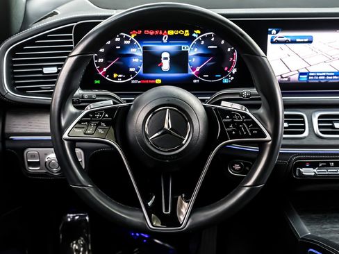 Used 2024 Mercedes-Benz GLE 350 4MATIC image 19