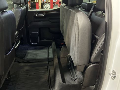 Used 2025 GMC Sierra 1500 Elevation w/ Elevation Premium Package image 39