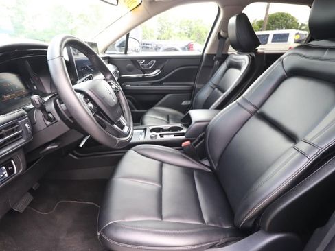 Used 2025 Lincoln Corsair FWD image 2