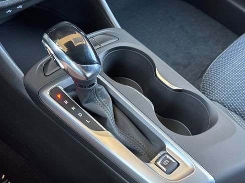 New 2026 Buick Envista Sport Touring FWD image 21