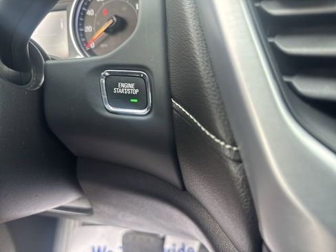 Used 2023 GMC Acadia SLE w/ Driver Convenience Package FWD image 16