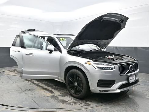 Used 2021 Volvo XC90 T6 Momentum image 45