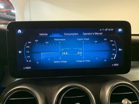 Used 2022 Mercedes-Benz GLC 300 4MATIC image 29