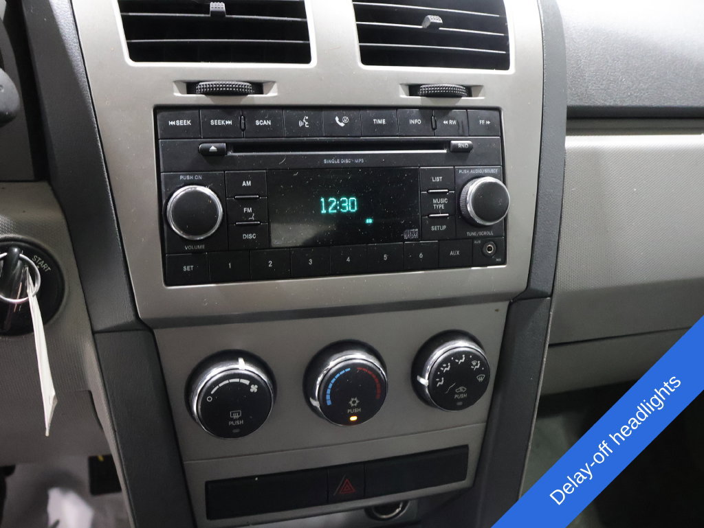 Used 2008 Dodge Avenger SE FWD image 6