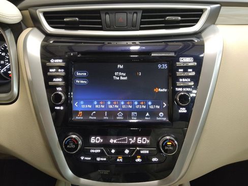 Used 2018 Nissan Murano Platinum image 25