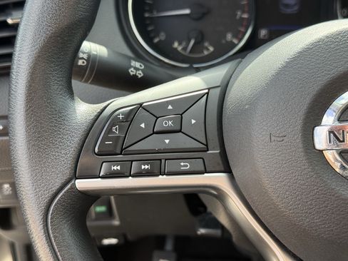Used 2019 Nissan Rogue Sport S AWD/4WD image 16