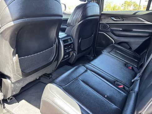 Used 2024 Jeep Grand Cherokee Limited 4xe AWD/4WD image 17